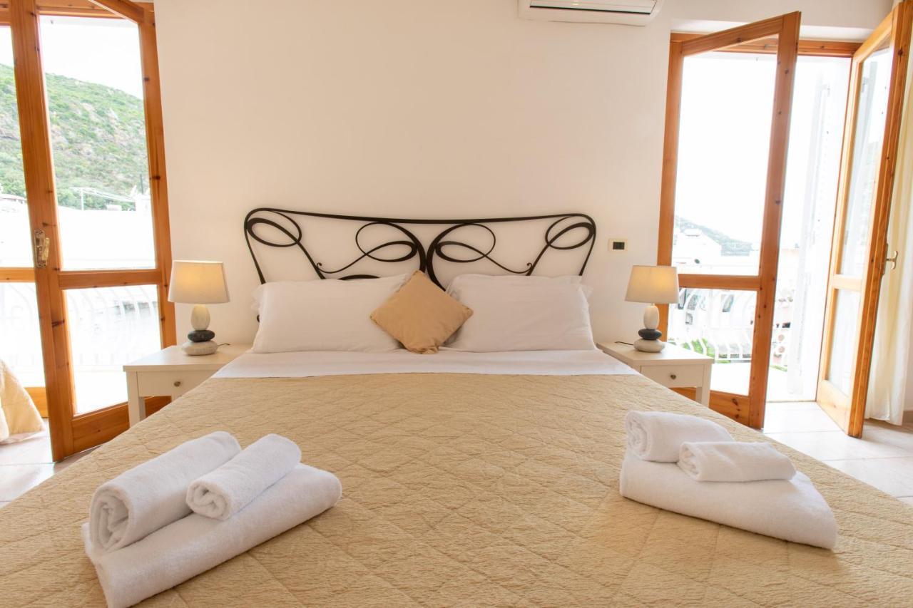 Hotel Amarea - Aeolian Charme